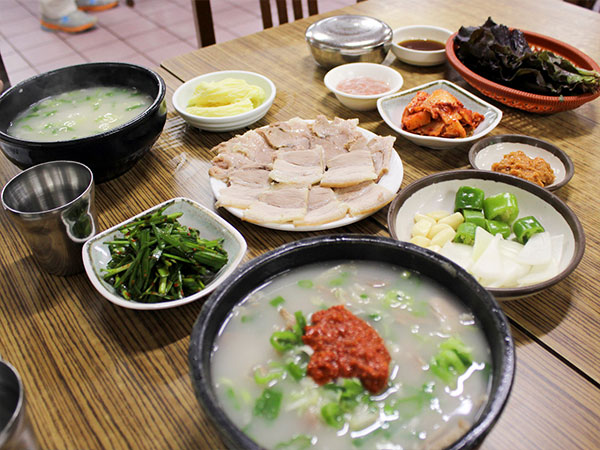 부산진구 포항돼지국밥 대표 음식