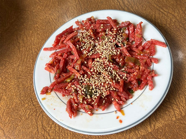 왕관식당 육회