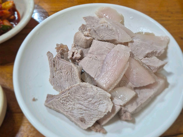 영해식당 수육
