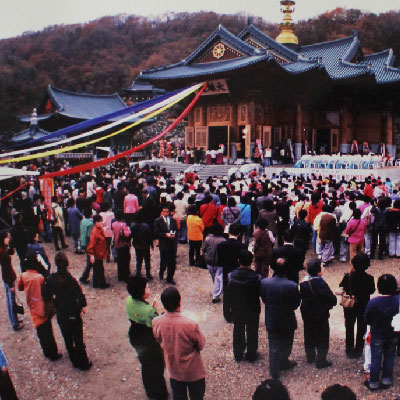 법륜사: 문수산의 푸른 정기와 아미타불의 가호, 마음을 닦는 정갈한 공양