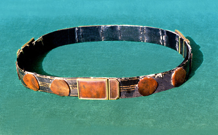 홍서대 (紅犀帶)